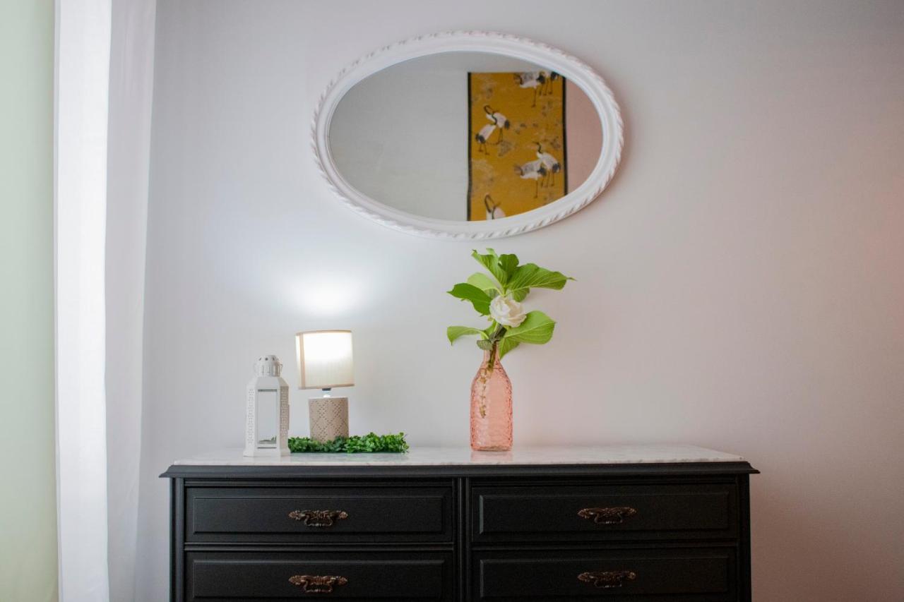 Luxury Singular Apartamento 4 Dormitorios ซานติอาโก เด กอมโปสเตลา ภายนอก รูปภาพ