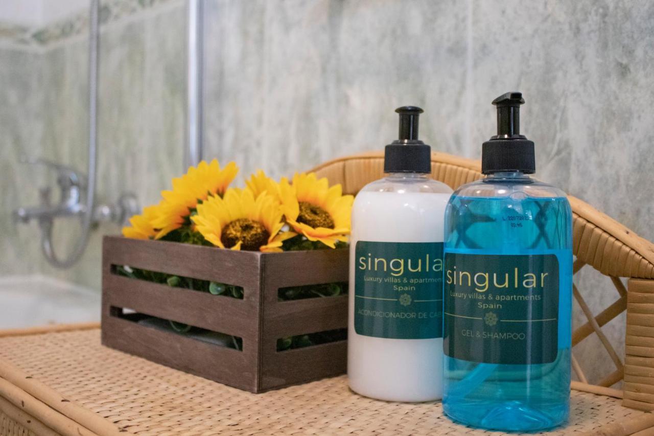 Luxury Singular Apartamento 4 Dormitorios ซานติอาโก เด กอมโปสเตลา ภายนอก รูปภาพ