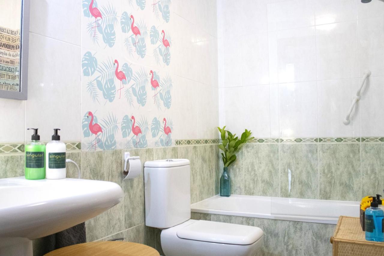 Luxury Singular Apartamento 4 Dormitorios ซานติอาโก เด กอมโปสเตลา ภายนอก รูปภาพ
